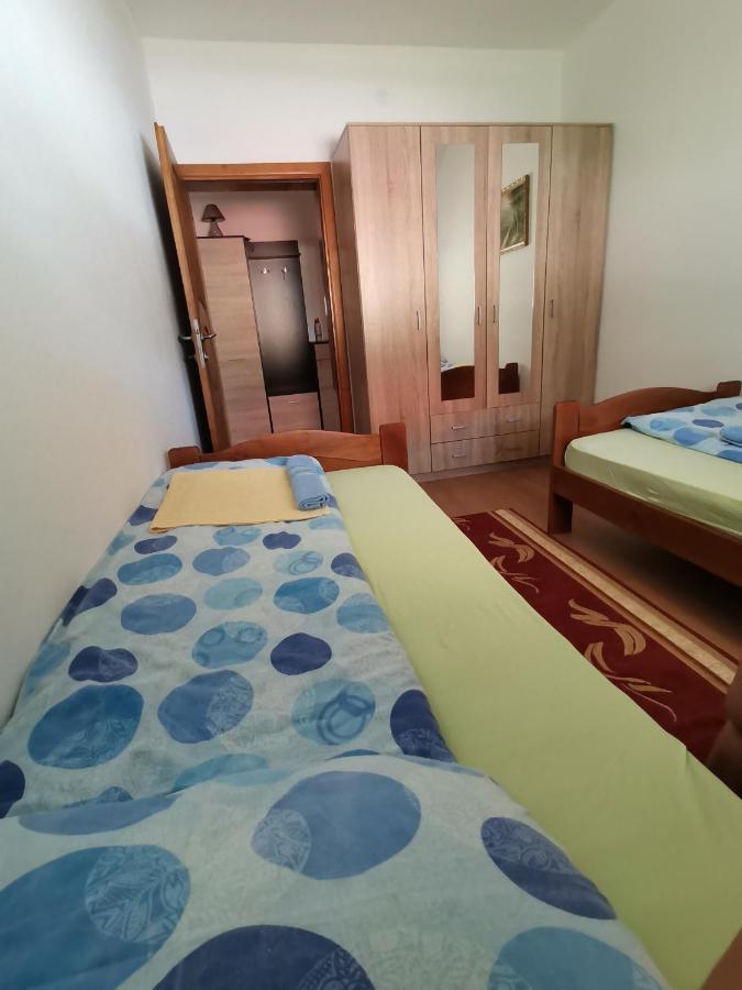 Apartment Osmajic ปลูชิเน ภายนอก รูปภาพ